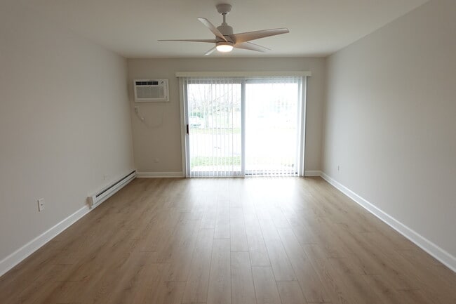 Photo - 870 E Old Willow Rd Unit 153