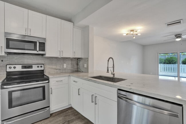 Photo - 9913 NW 57th Manor