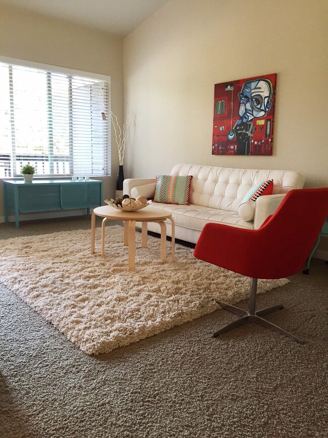 Photo - Midlake Apartments