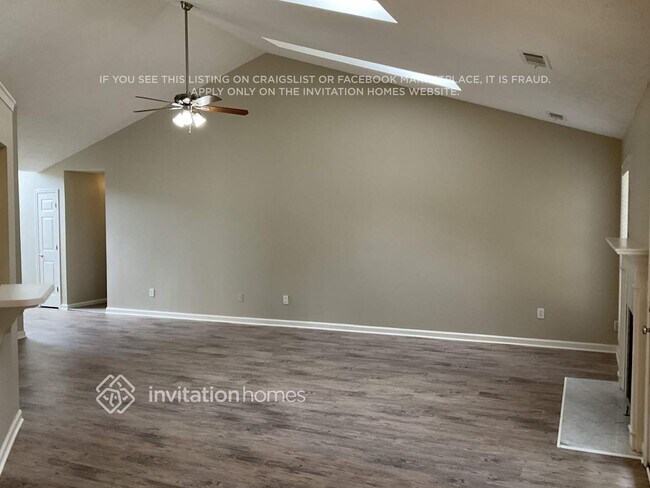 Photo - 805 Avalon Forest Dr NW