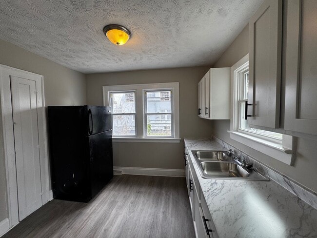 Photo - Charming 3-Bedroom Property in Prime Location