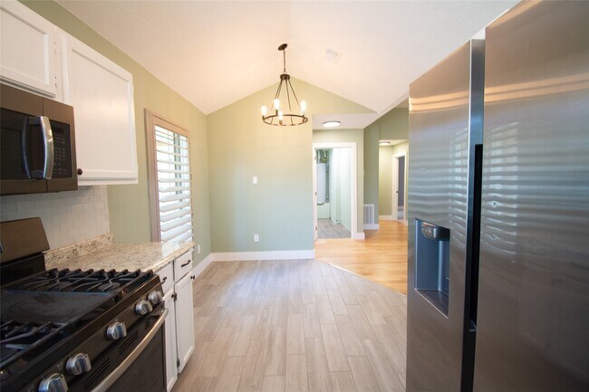 Photo - 518 S Masonic St