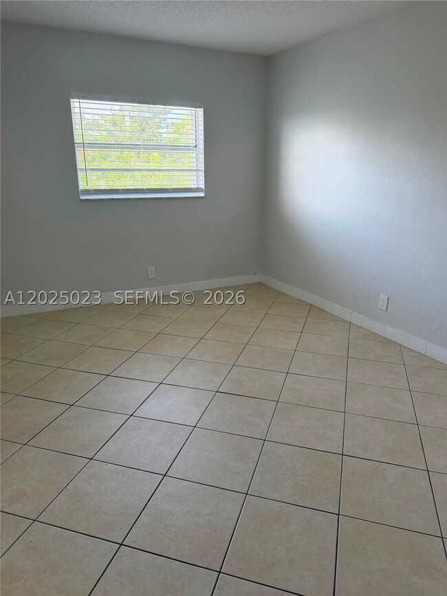 Photo - 351 NW 42nd St Unit 208
