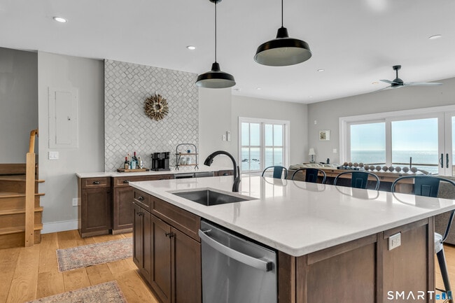 Photo - 49 Circle Beach Rd