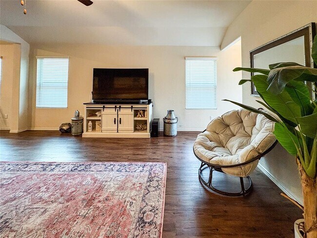 Photo - 307 Andesite Trl