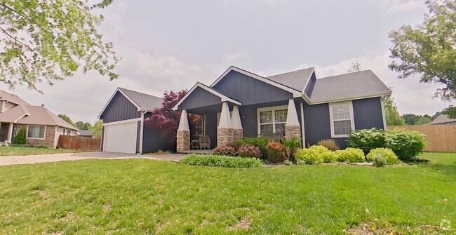 Building Photo - HUGE Backyard + Amazing Patio + Pet Friend... Rental