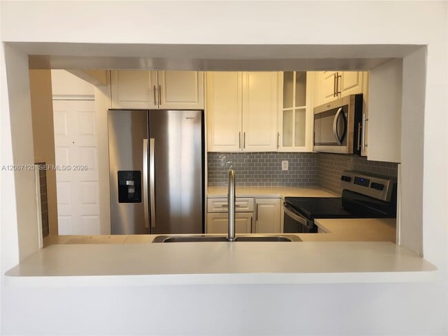 Photo - 8075 NW 7th St Unidad 420