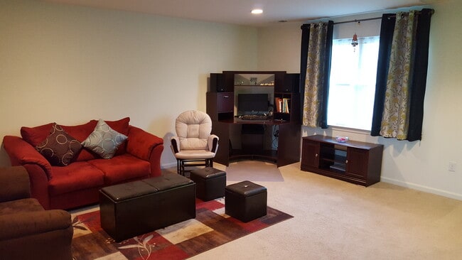 Photo - 18 Alerica Ln