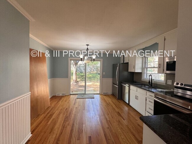 Photo - 9508 Outlook Dr