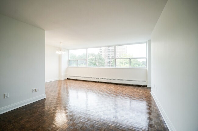 Photo - 185 Shaughnessy Blvd Unité 1002