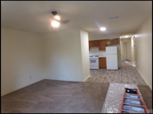 Photo - 610 S Maple St