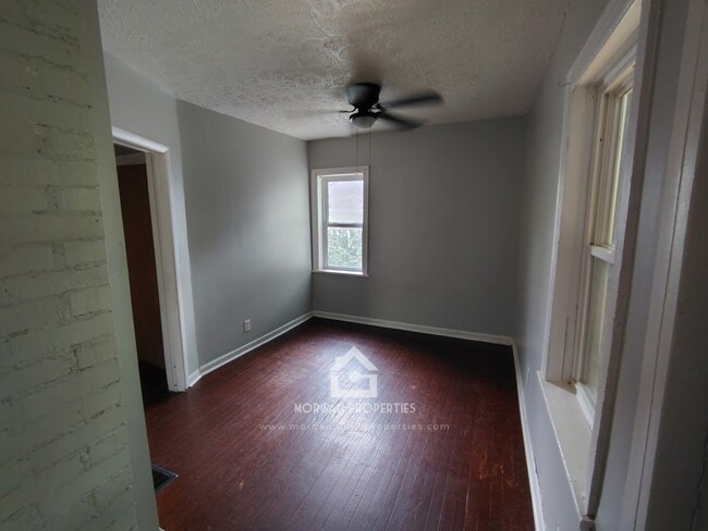 Photo - 3612 Brown St
