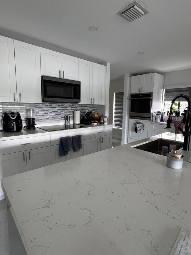 Photo - 16363 SW 61st Ln