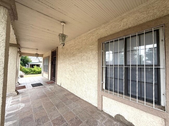 Photo - 583 N Monroe St