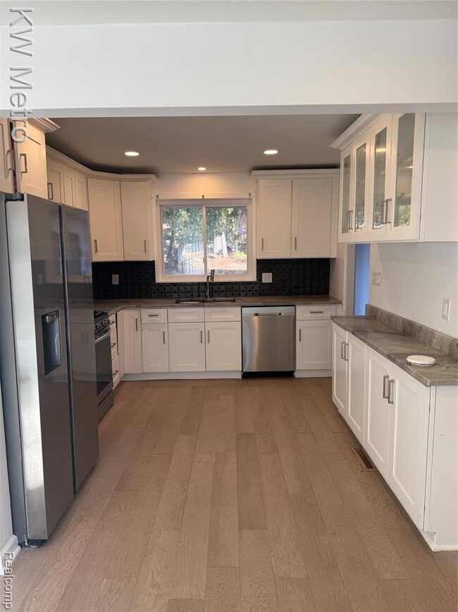 1440 W Square Lake Rd