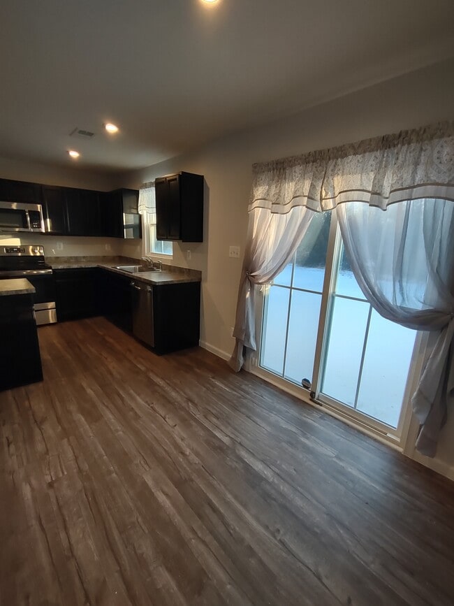 Photo - 76 Azalea Cir