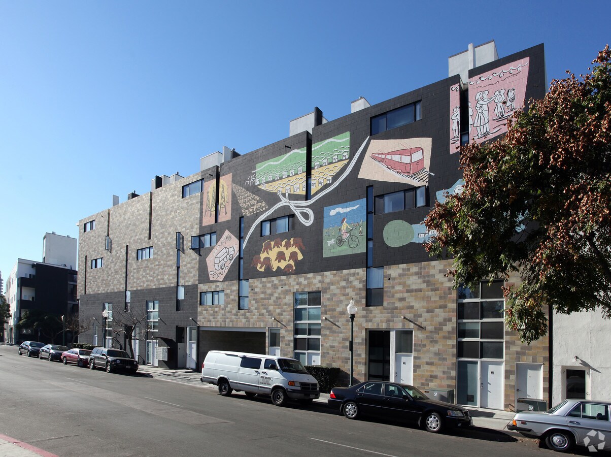 Photo - Essex Apartments