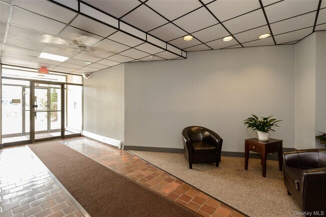 Photo - 135 Post Ave Unidad 5T