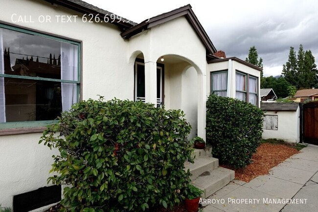 Photo - 3216 Brandon St