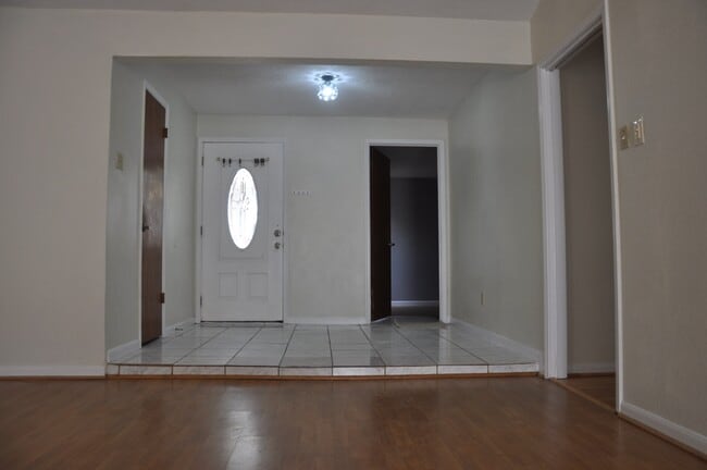 Photo - 16454 Hickory Knoll Dr