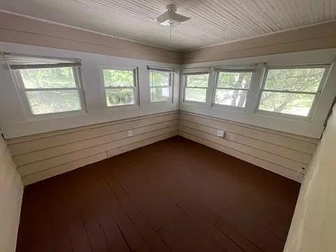 Photo - 2407 E 16th St