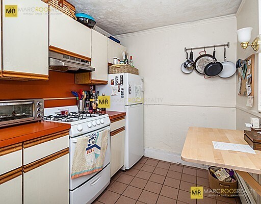 80 West Cedar St Unit 2