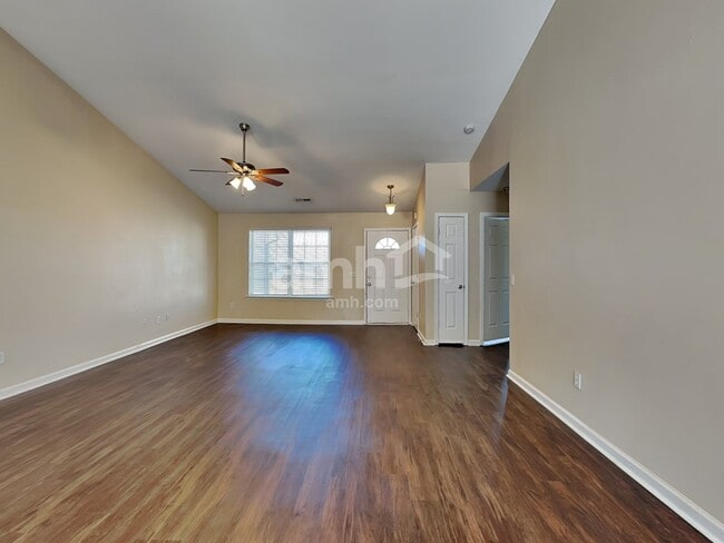 Photo - 147 Crescent Creek Ct