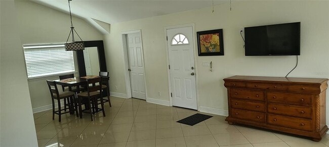 Photo - 807 Turner St Unit 5