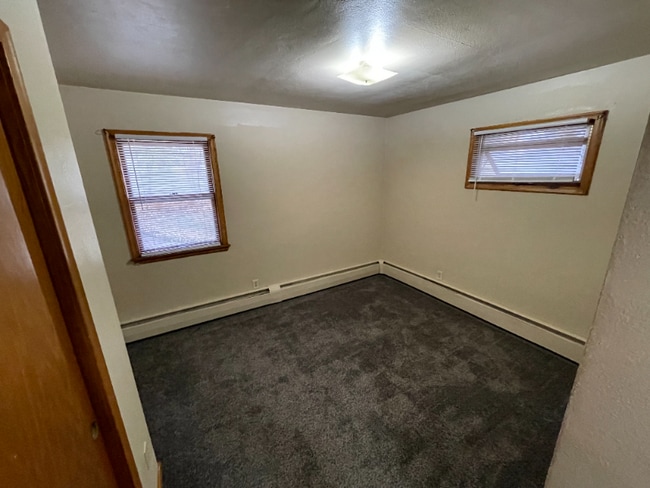 Photo - 616 Ivy Ave E Unit 1