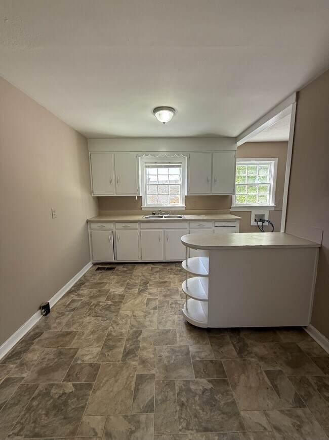 Photo - 4716 Court M