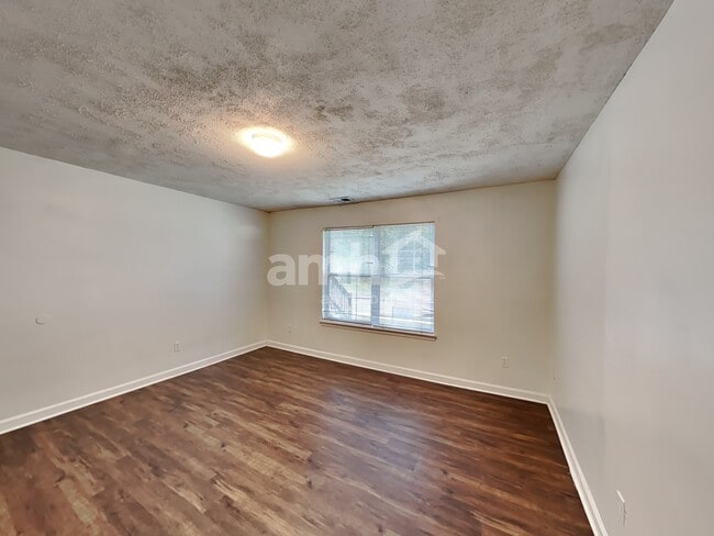 Photo - 4238 Zephyrhills Dr