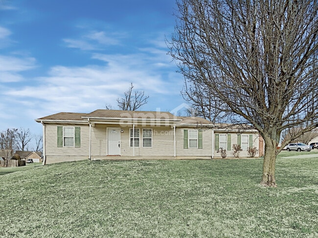 Building Photo - 1200 Larzelere Ln