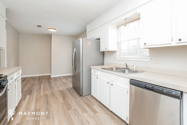 Photo - 205 Walnut St