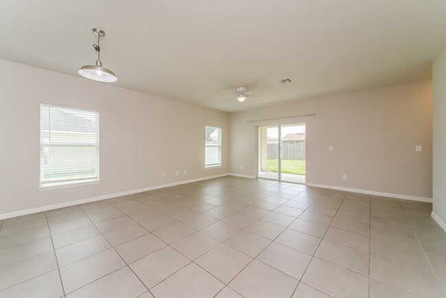 Photo - 850 San Jose Ct