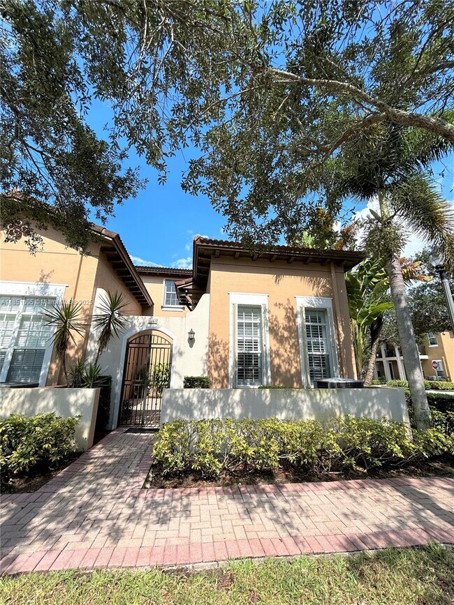 Building Photo - 1065 SW 147th Ter Rental