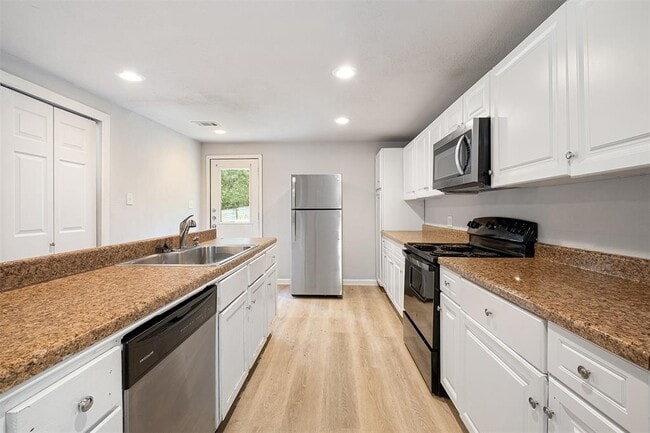 Photo - 143 Old Piney Trail