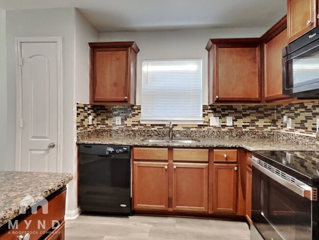 Photo - 6938 Orchid St