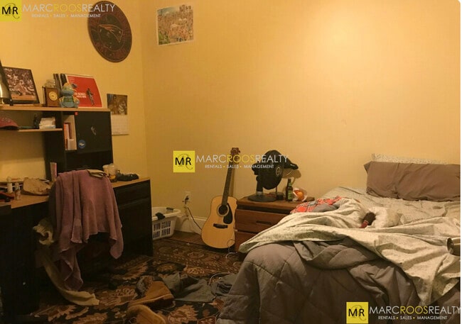 Photo - 731 Parker St