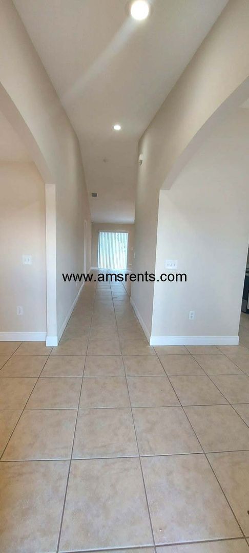 Photo - Coming Soon- Spacious 3-bedroom 2 baths in Poinciana