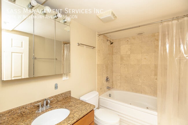 Building Photo - 2856 W Rosemont Ave Unit 2856-GDN