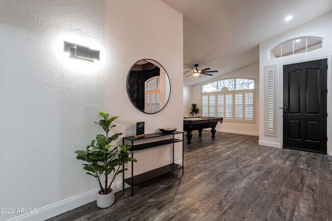 4878 W Carla Vista Ct