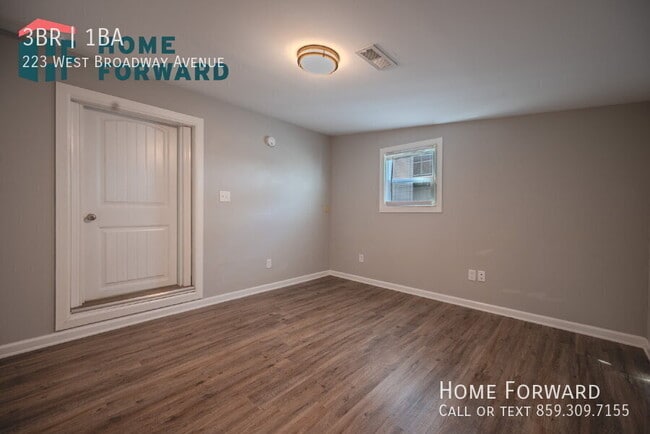 Photo - 223 W Broadway Ave