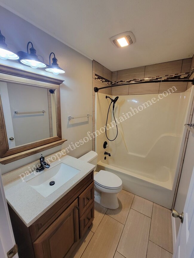 Photo - Town Park 3 bed 1 bath