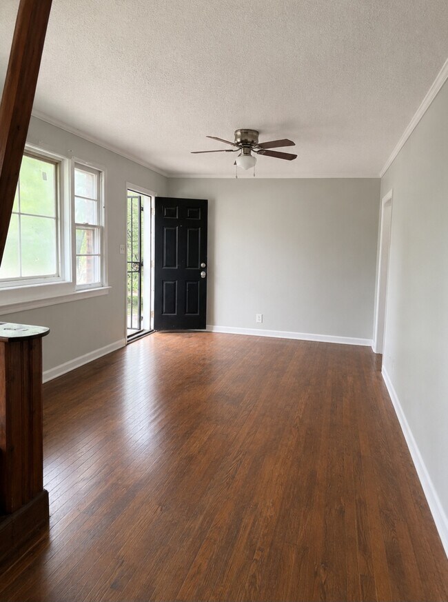 1226 Baker Dr