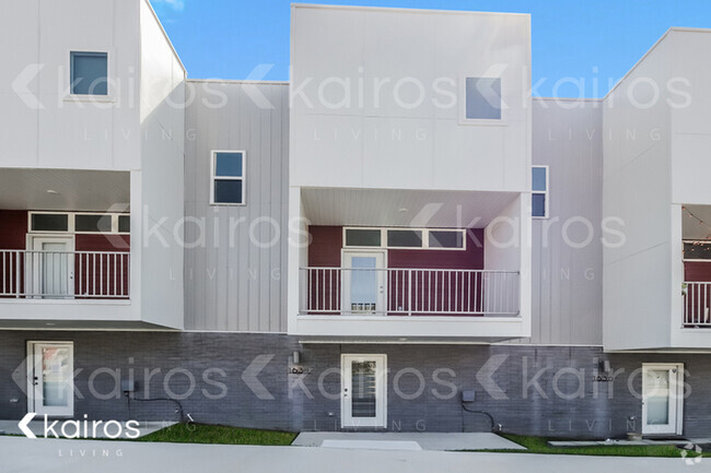 Building Photo - 1634 S Razorback Rd Rental