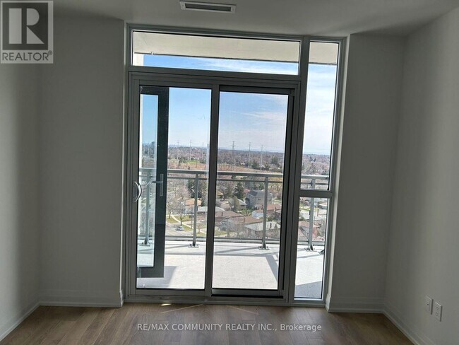 Photo - 10 Meadowglen Pl Unit 1106