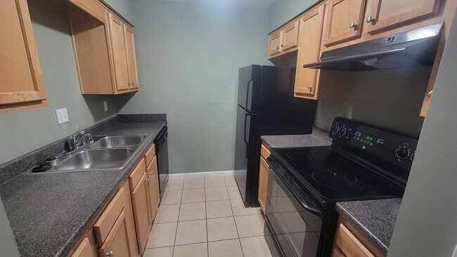 Photo - Elegant 1-Bedroom Condo Near Shelbyville Rd