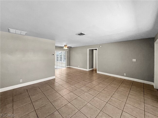 Photo - 7300 Barragan Rd