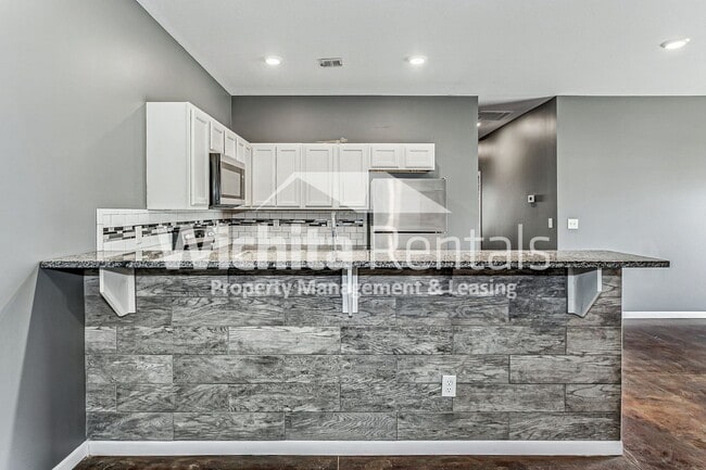 Photo - 645 N Grandstone St