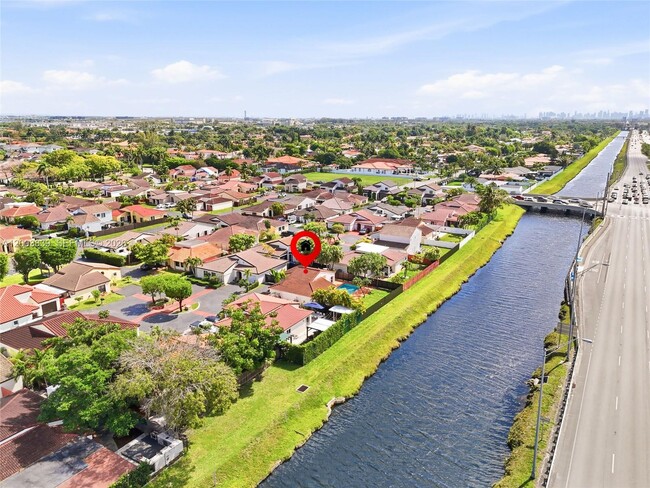 Photo - 631 SW 88th Ct